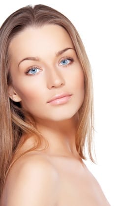 MINI NECKLIFT…REFINES THE NECK